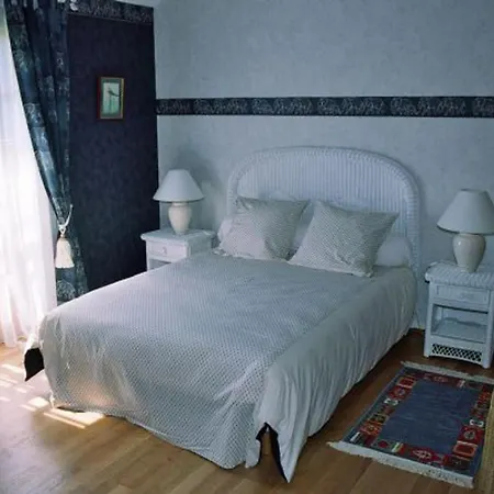 Bed & Breakfast Typiques Restaurees Au Coeur De L'argonne Futeau