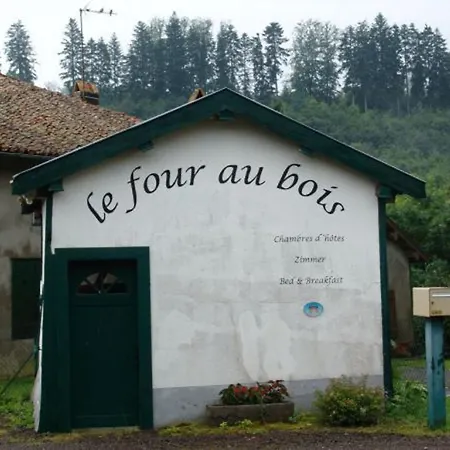 Typiques Restaurees Au Coeur De L'argonne Bed & Breakfast