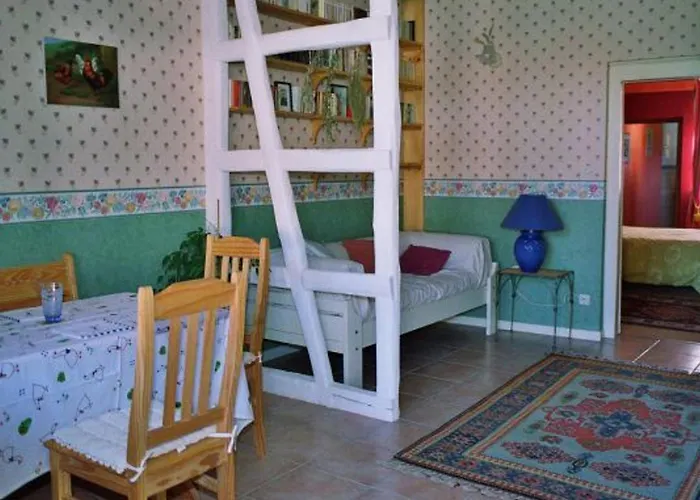 Bed & Breakfast Typiques Restaurees Au Coeur De L'argonne - Fr-1-585-141 *